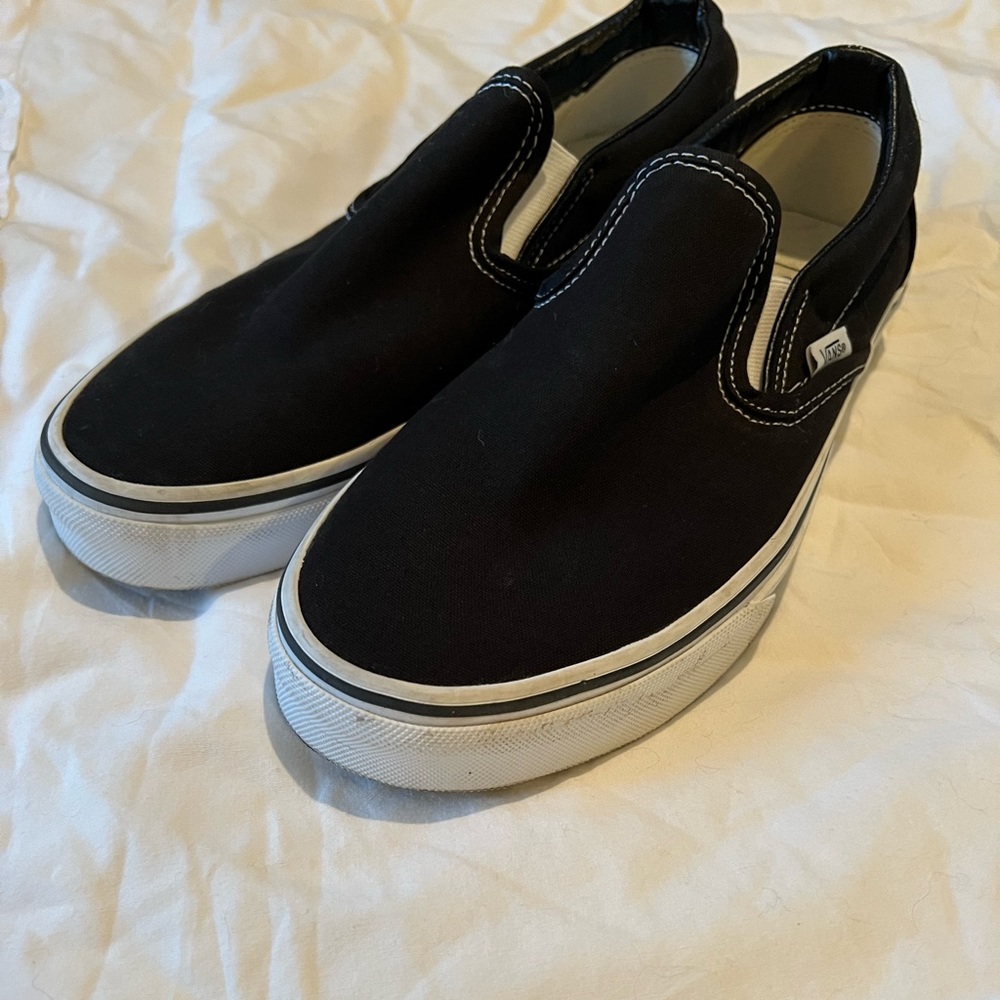 ‼️SOLD‼️Unisex Black Vans Women’s Size 9, Men’s Size 7.5